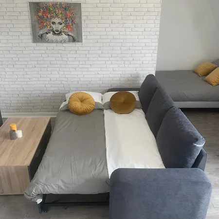 4couchages/piscine/tennis/plage * Deauville